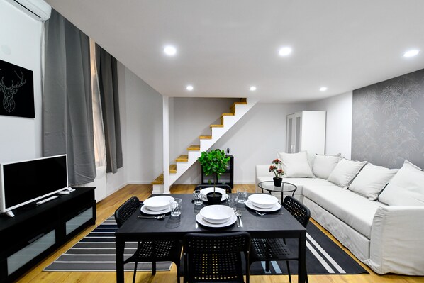 Appartamento | Area soggiorno | TV a schermo piatto