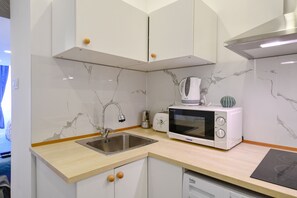 公寓 | 私人厨房 | 冰箱、微波炉、炉灶、电热水壶