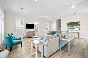 TV, DVD player, books - Gulf View - 30A Private Heated Pool, 3 min walk to the beach. No roads to cross. (Santa Rosa Beach)