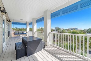 Outdoor dining - Gulf View - 30A Private Heated Pool, 3 min walk to the beach. No roads to cross. (Santa Rosa Beach)
