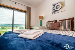 2 bedrooms, iron/ironing board, travel crib, free WiFi