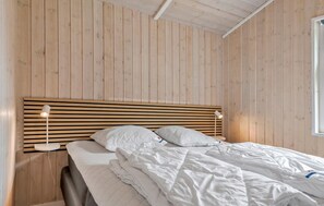 4 habitaciones, cuna de viaje y wifi gratis