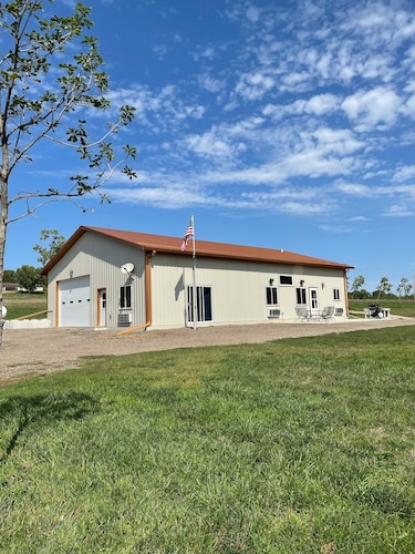 Joen edessä omaisuus