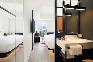 aloft, Room, 1 King Bed | In-room safe, desk, iron/ironing board, free WiFi - Aloft Tokyo Ginza (Tokyo)