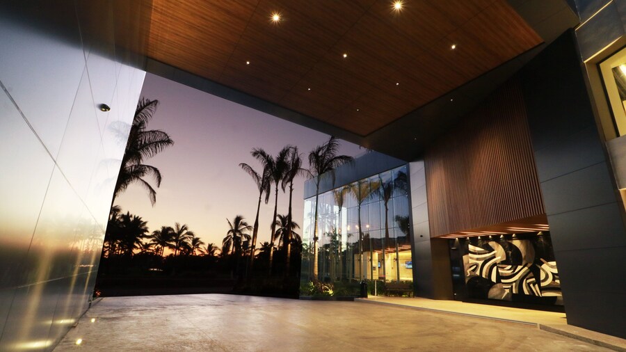 Holiday Inn & Suites Puerto Vallarta Marina & Golf by IHG