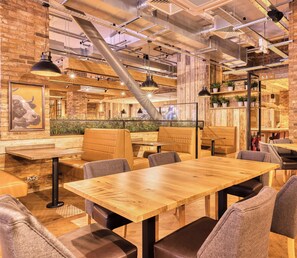 Restaurant - Premier Inn Glasgow Cc St Enoch Square (Glasgow)