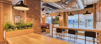 Premier Inn London Southwark - Southwark Station