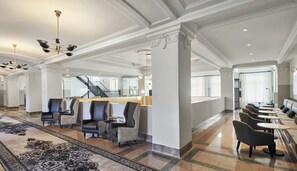 Lobby sitting area - Hyatt House Chicago Medical/University District (Chicago)