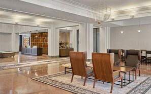 Lobby sitting area - Hyatt House Chicago Medical/University District (Chicago)