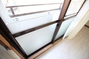 Apartment (202) | Desk, laptop workspace, iron/ironing board, free WiFi - Furere Shichijo (Kyoto)