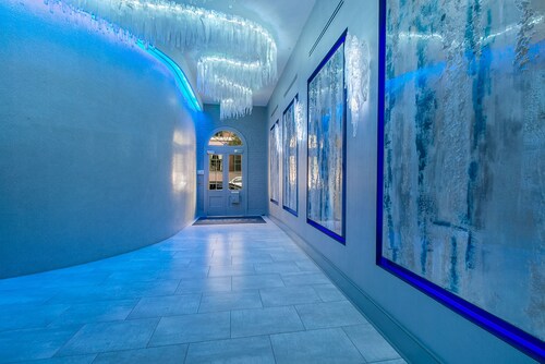 Corner Penthouse+Large Private Terrace+Sleeper Sofa