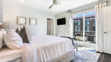 2 bedrooms, iron/ironing board, travel crib, WiFi