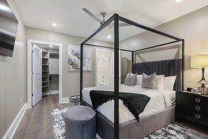 2 bedrooms, iron/ironing board, travel cot, WiFi