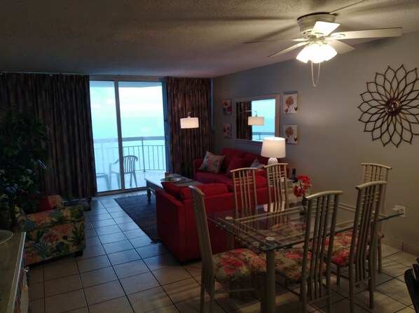 Smart TV, DVD player, books