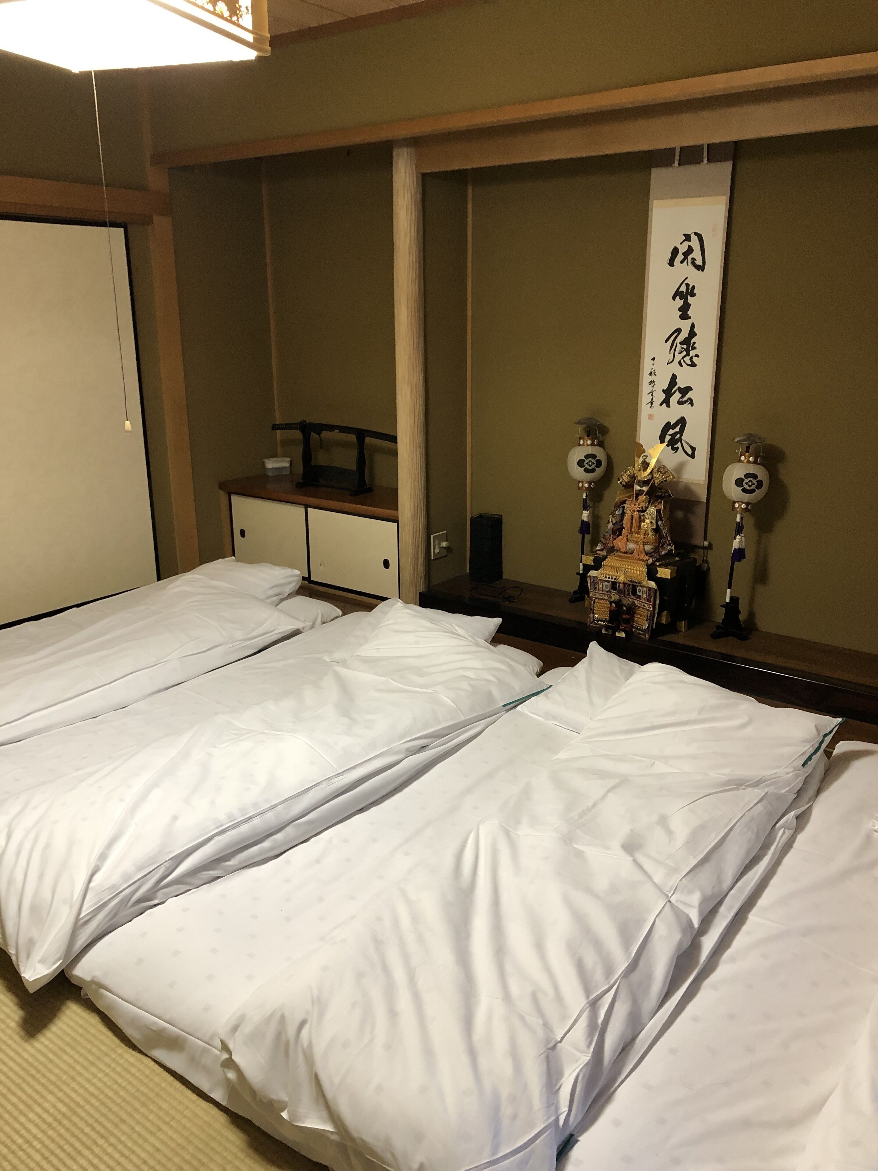 3 عدّة غرف نوم ومكواة/لوح كي وواي فاي مجانًا