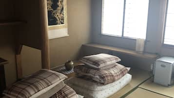 Rumah (Private Vacation Home) | 2 kamar tidur, setrika/meja setrika, dan Wi-Fi gratis