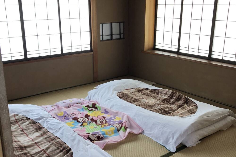 Kanazawa-Hachitabi Hashiba