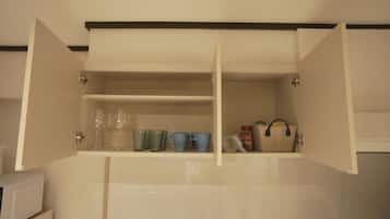 Apartment, 2 Bedrooms | Room amenity
