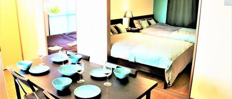 Apartment, 2 Bedrooms | In-room dining