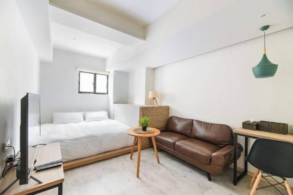 1 bedroom, blackout curtains, free WiFi, bed sheets