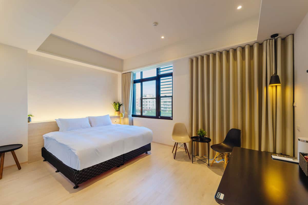 Superior Suite, River View | 1 bedroom, blackout curtains, free WiFi, bed sheets