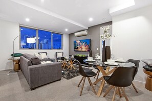 Comfort Apartment | Living room - NEO Apartments - Holidays Gold Coast (Mermaid Beach)