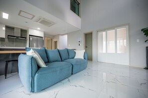 Camera (1) | 3 camere, con stile personalizzato, con arredamento individuale