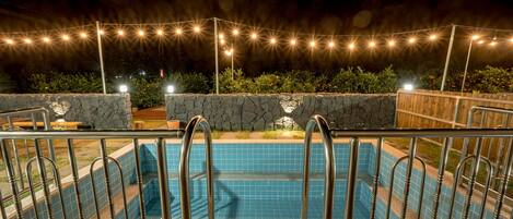 Room (1) | Private pool