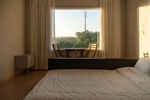 Room (1)