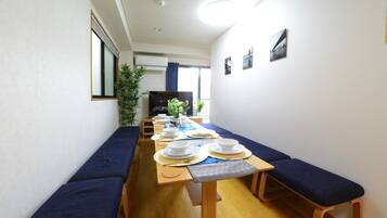 Basic House | Living area | 50-inch LCD TV with digital channels, TV, video-game console