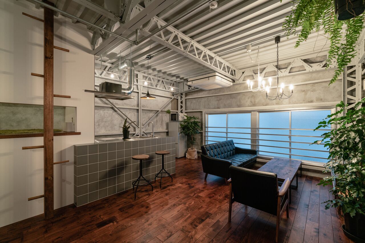 Basic House | Private kitchenette | Fridge, microwave, electric kettle, cookware/dishes/utensils