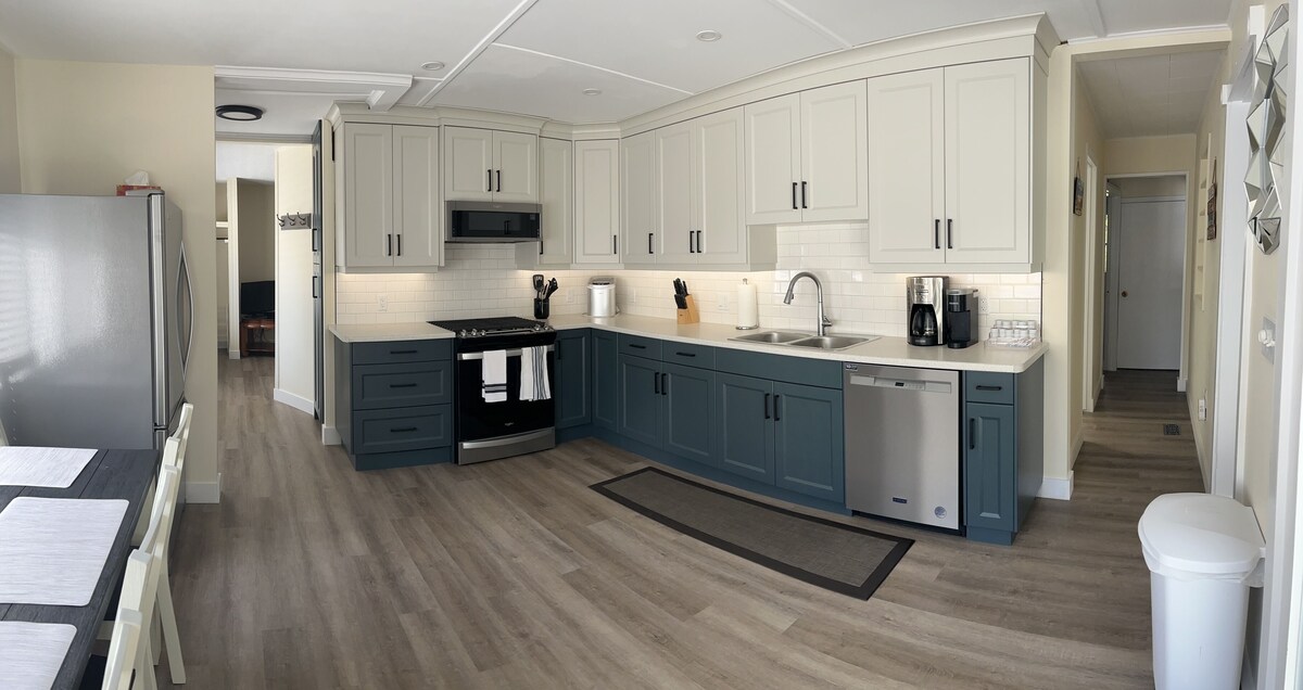 Brights Grove Lake View Cottage Reviews, Deals & Photos 2024 Expedia.ca