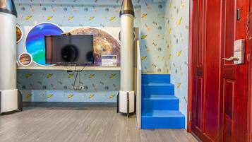 Standard Double Room | Blackout drapes, rollaway beds, free WiFi, bed sheets