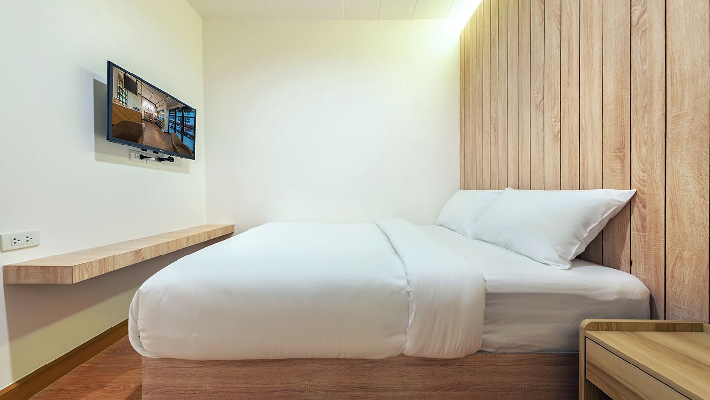 Queen Bed - Shared Bathroom | 免費無線上網、床單