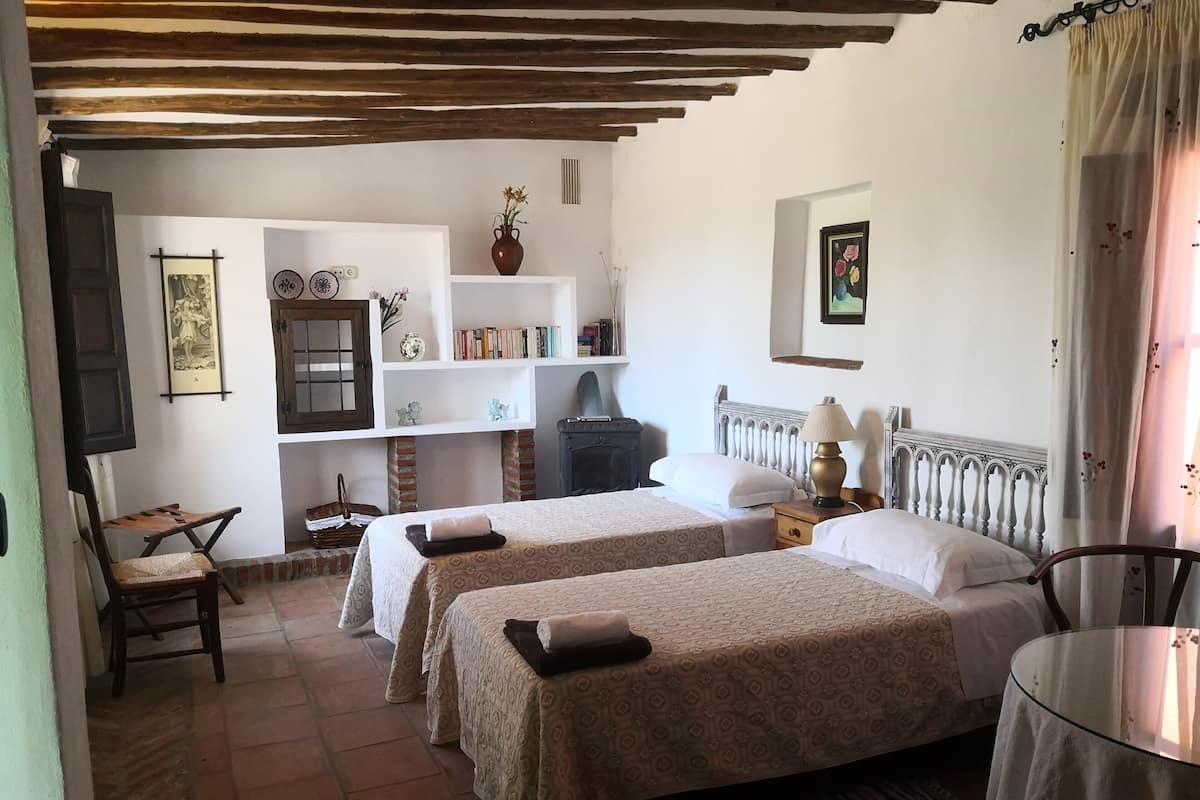 1 habitación, sábanas de algodón egipcio y ropa de cama de alta calidad