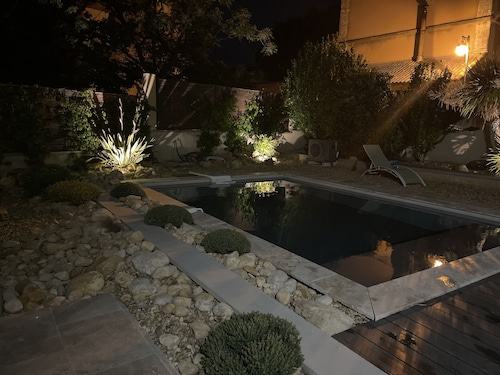 Small air-conditioned villa with heated swimming pool