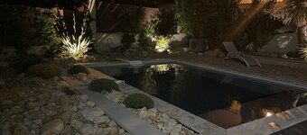 Kleine klimatisierte Villa mit beheiztem Pool