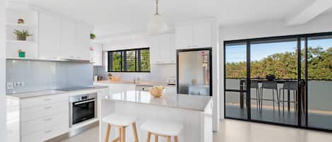 Apartment, 1 King Bed with Sofa bed, Balcony | Private kitchen | Oven, stovetop, dishwasher, coffee/tea maker