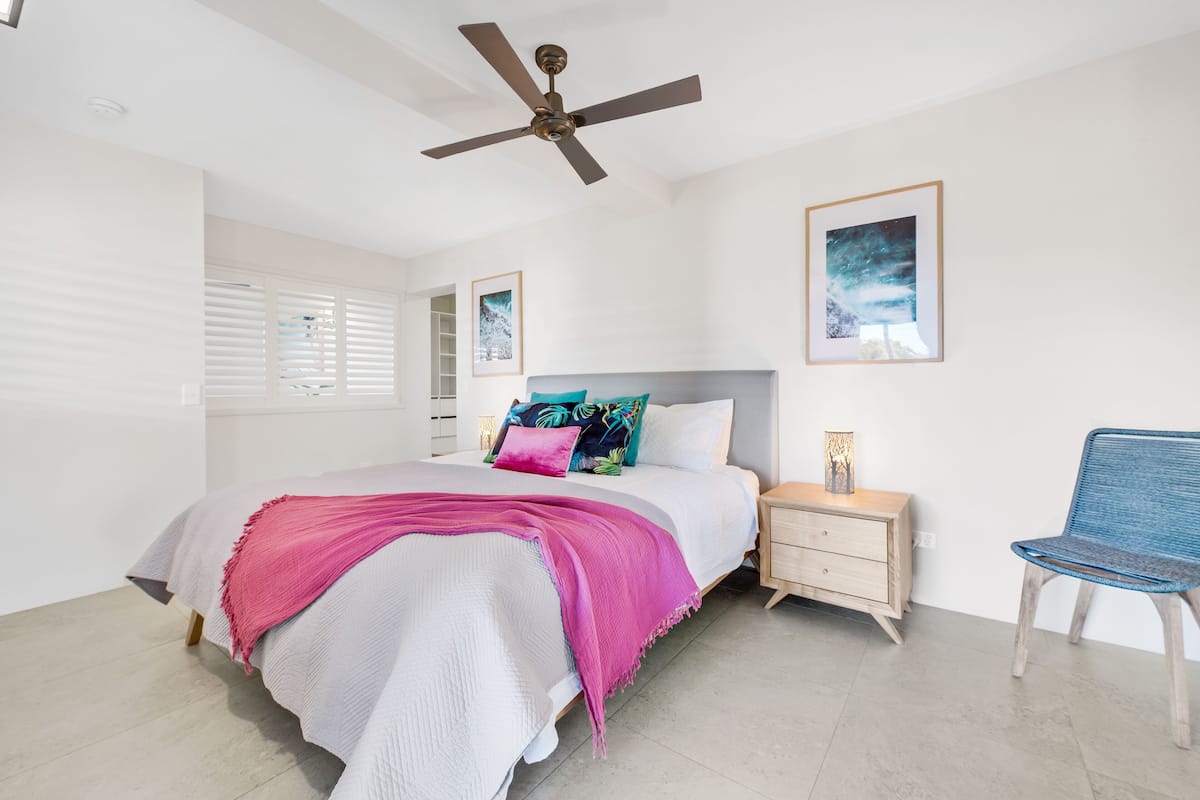 Apartment, 1 King Bed with Sofa bed, Balcony | 1 bedroom, premium bedding, individually decorated