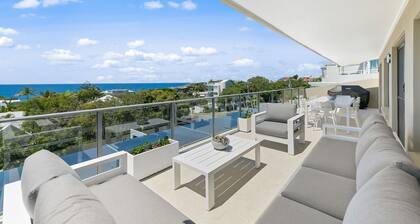 Crystal Shores Sunshine Beach