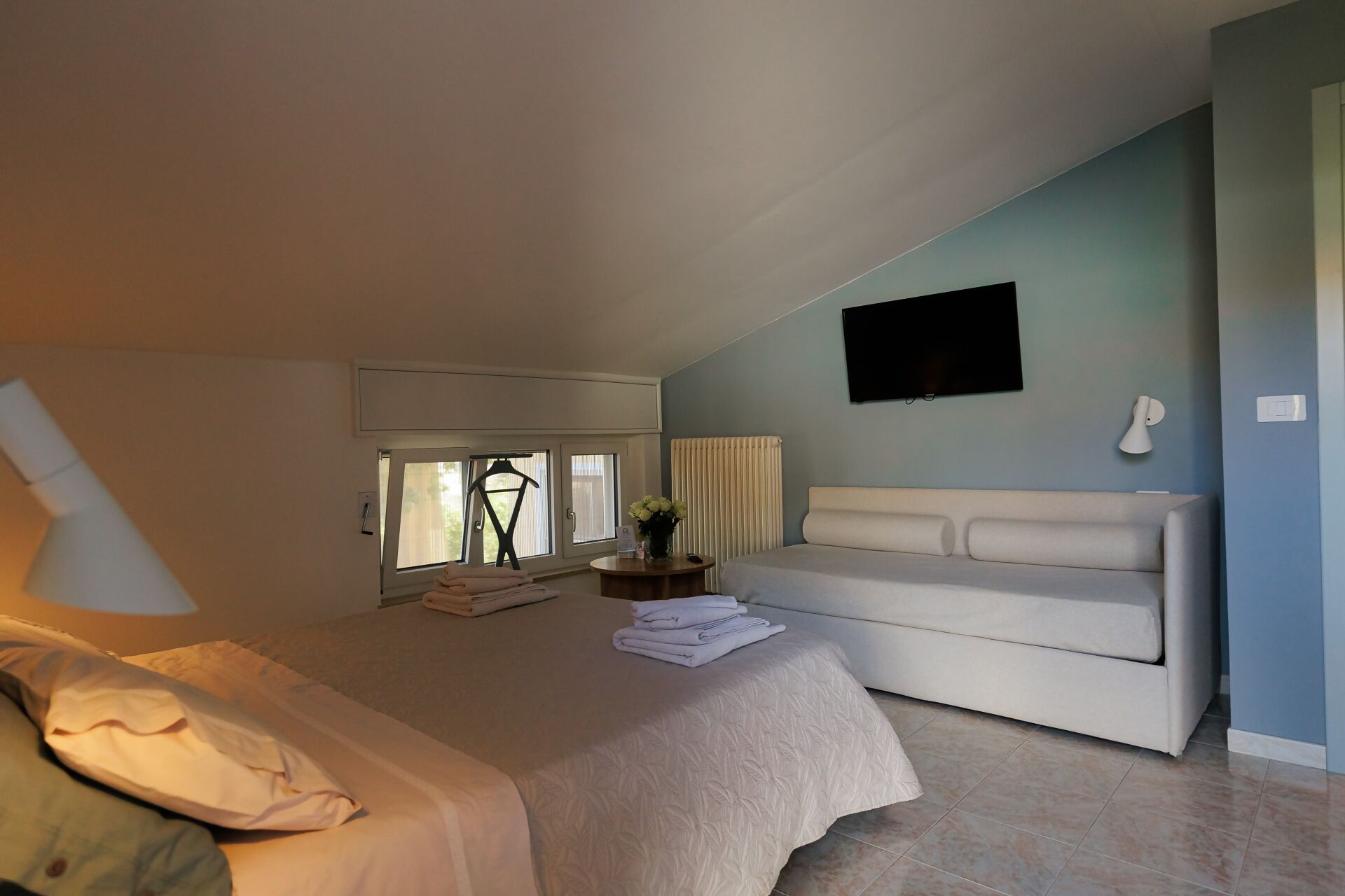 Bed,Bedroom