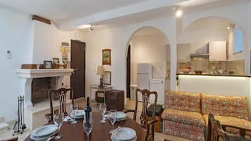 Vila (5 Bedroom Holiday Home with Terrace) | Sala de estar | TV
