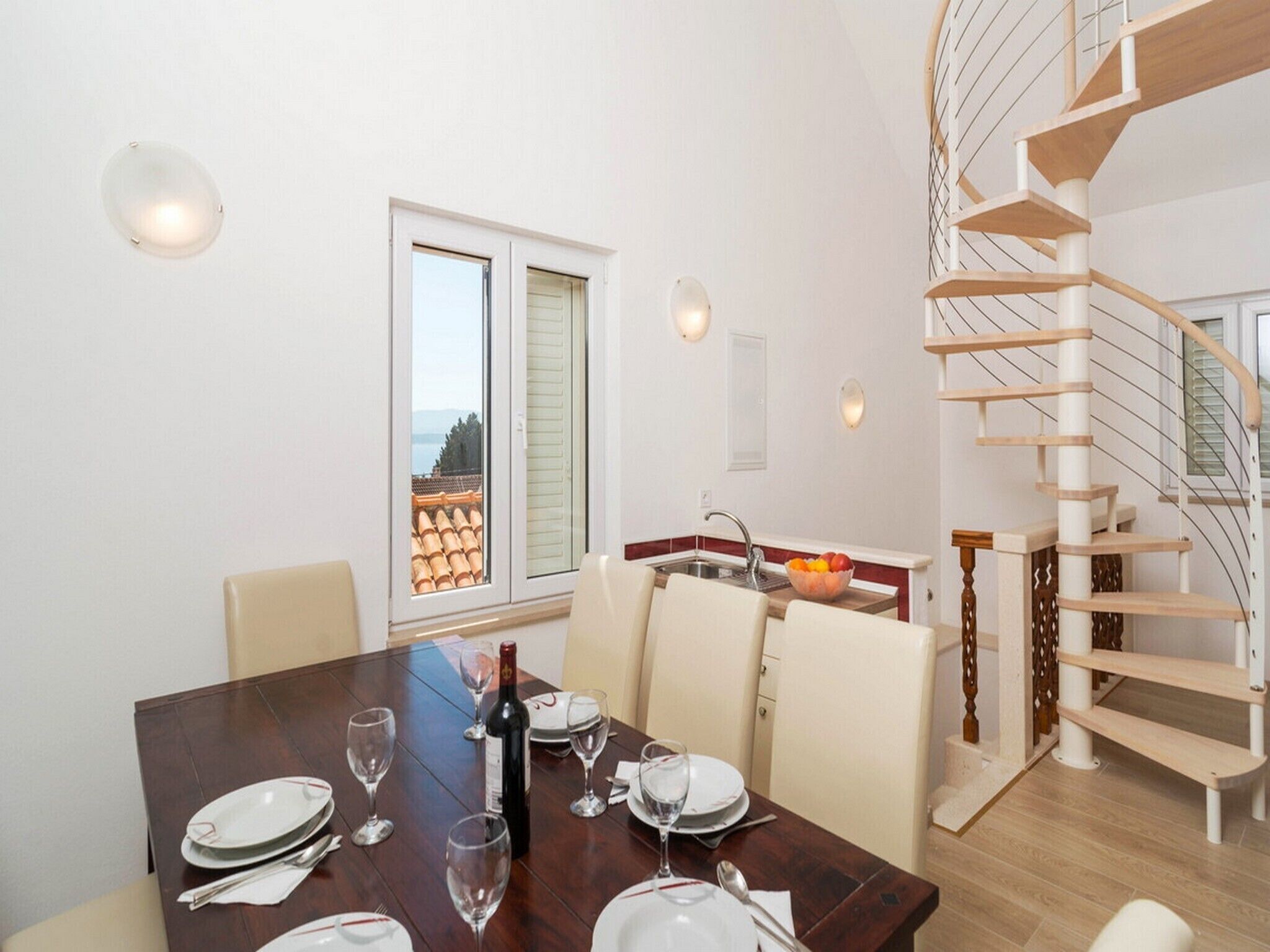 Villa (5 Bedroom Holiday Home with Terrace) | In-room dining