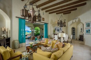 TV, fireplace - Entradas 64 (San José del Cabo)