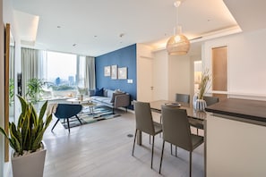 2 bedrooms, laptop workspace, iron/ironing board, bed sheets - Saigon Finest - IDG Suites Collection - 19E (Ho Chi Minh City)