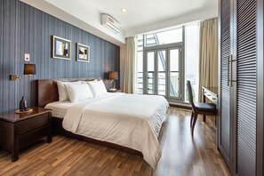 3 bedrooms, Egyptian cotton sheets, premium bedding, memory-foam beds - Sai Gon Finest - Panorama Suite in Central D1 (Ho Chi Minh City)