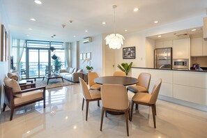 Dining - Sai Gon Finest - Panorama Suite in Central D1 (Ho Chi Minh City)