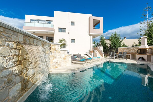 Comfort Villa, 4 Bedrooms | Private pool - Peris Villa (Chania)