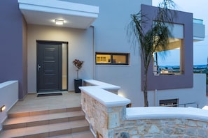 Villa Confort, 4 chambres | Terrasse/Patio