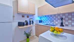 Maison Familiale | Cuisine privée | Grand réfrigérateur, micro-ondes, four, plaque de cuisson